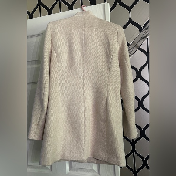 Ladies fall / winter jacket. RW & Co. size small - Picture 5 of 5